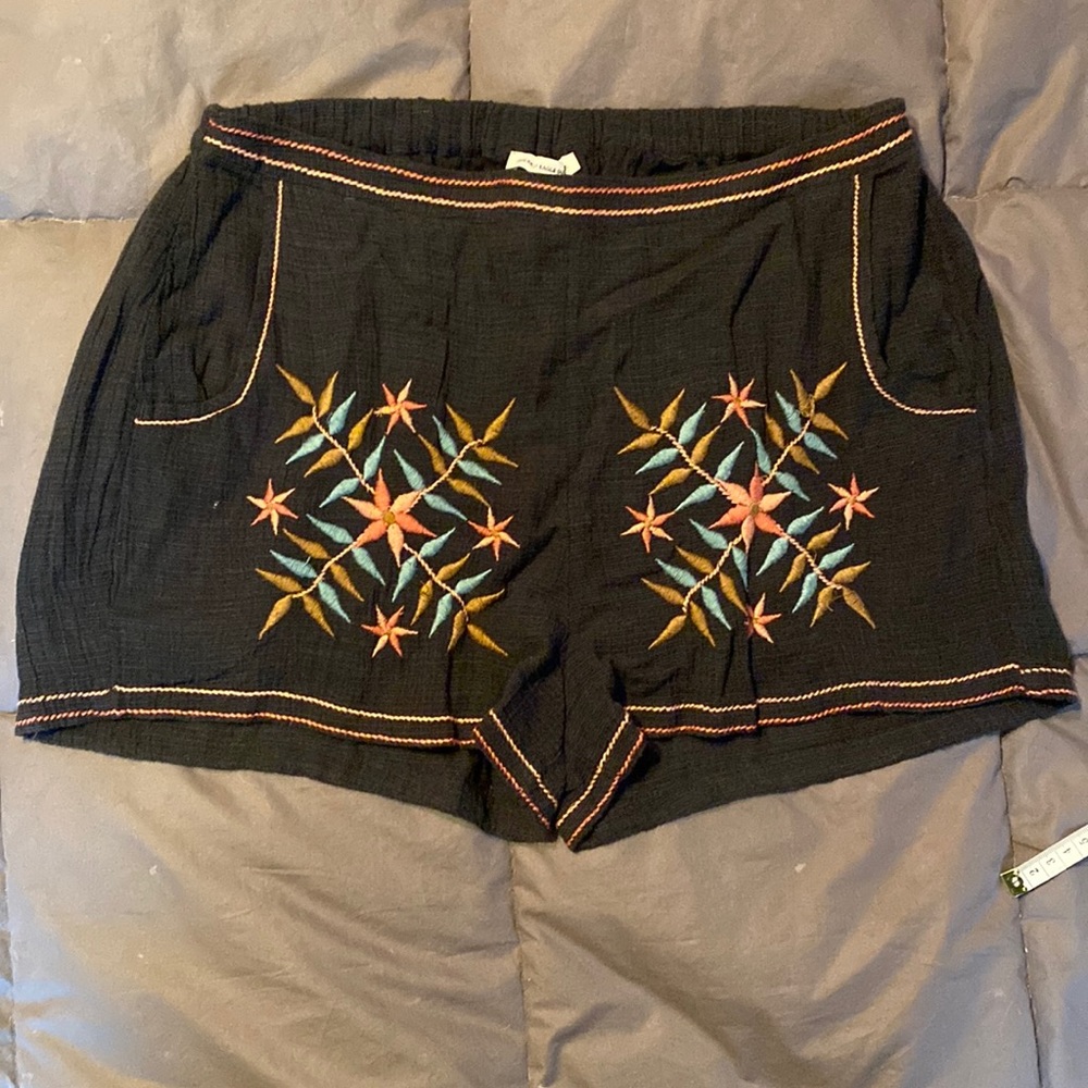 Women’s AEO 🦅 shorts